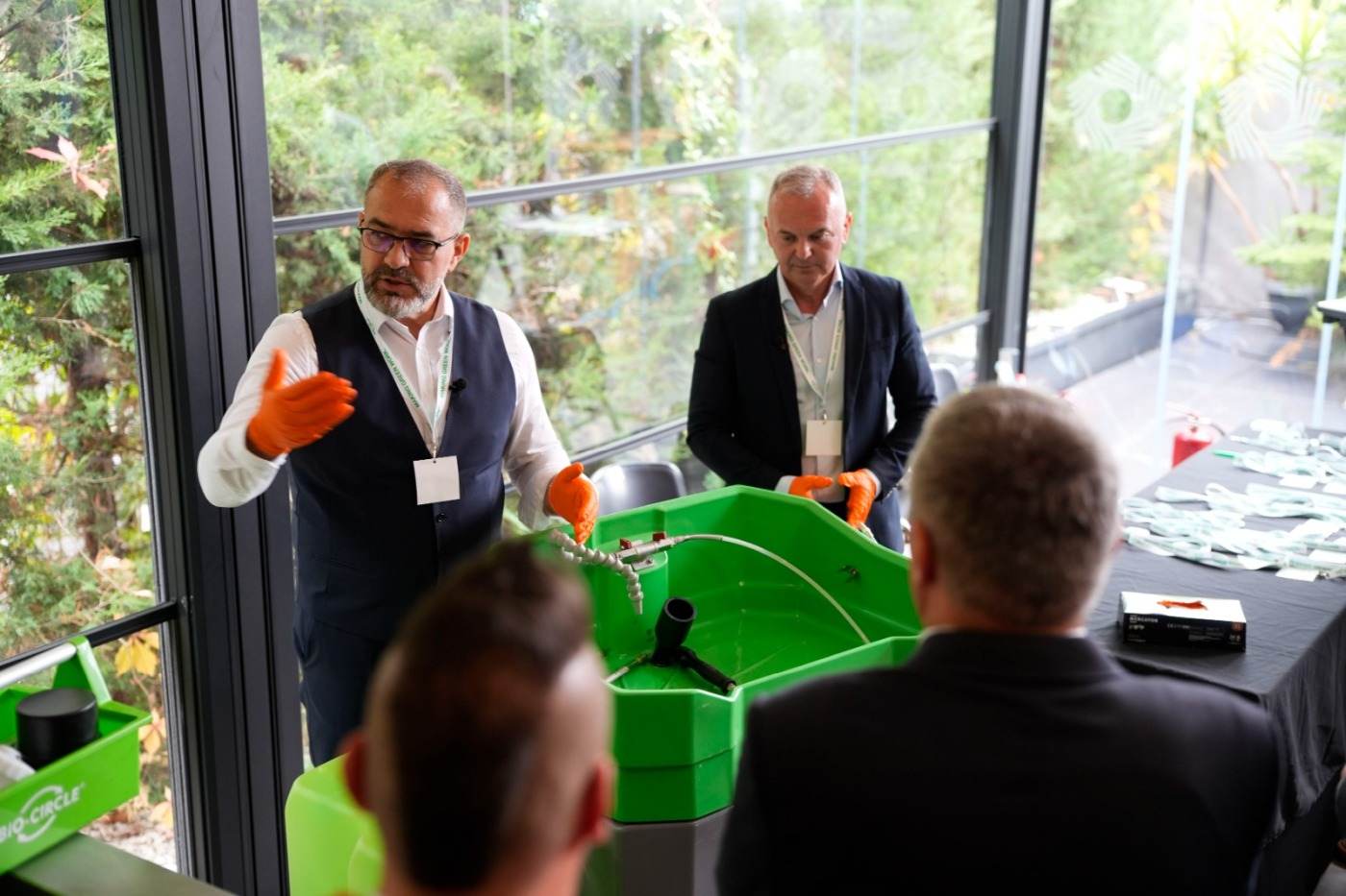 BIO-CIRCLE ROMANIA: Optimizarea procesului de curăţare industrială generează reduceri de costuri şi protejează sănătatea angajaţilor